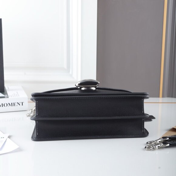 Chain Tabby 30 Shoulder Bag - Picture 7 of 9